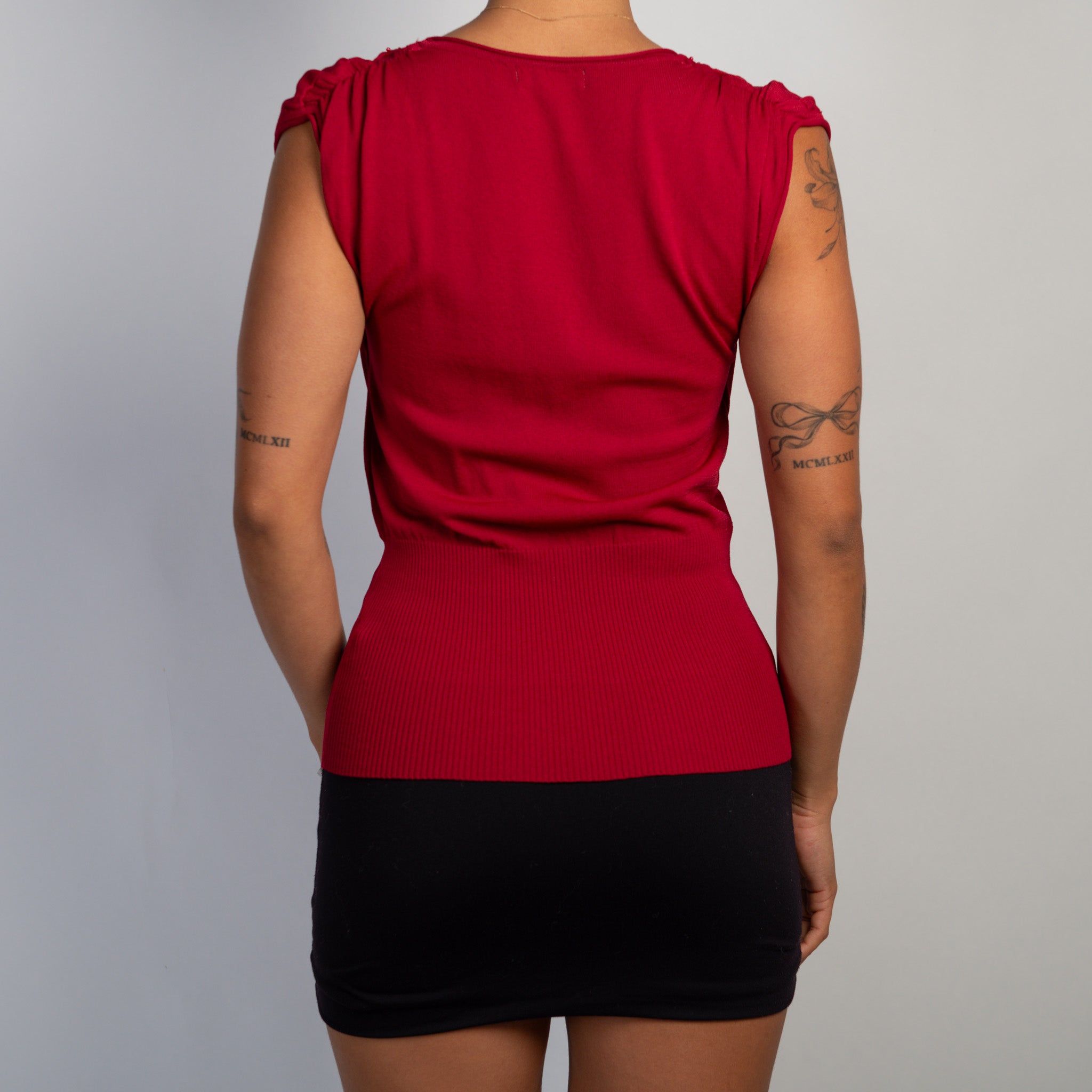 RED KNIT LAYERED TOP
