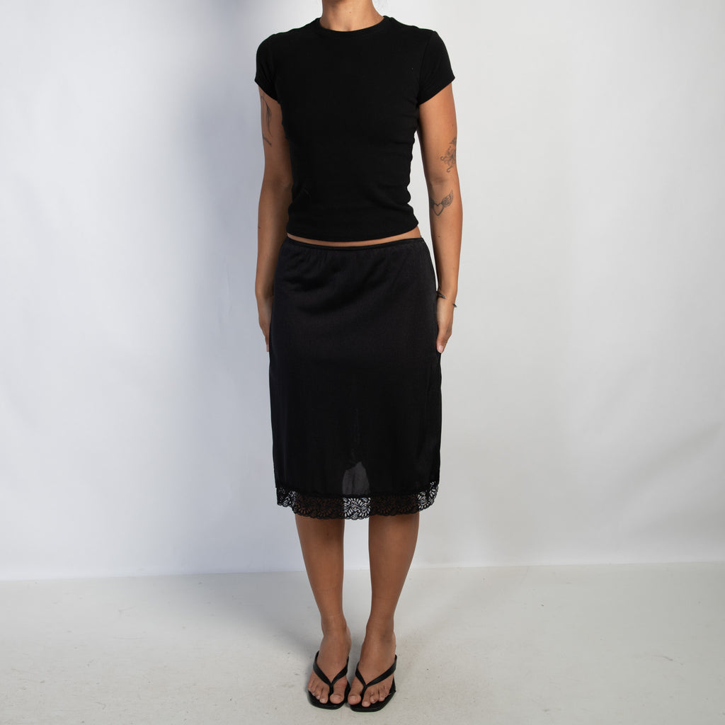 BLACK NYLON SLIP SKIRT
