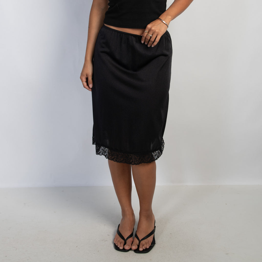 BLACK NYLON SLIP SKIRT