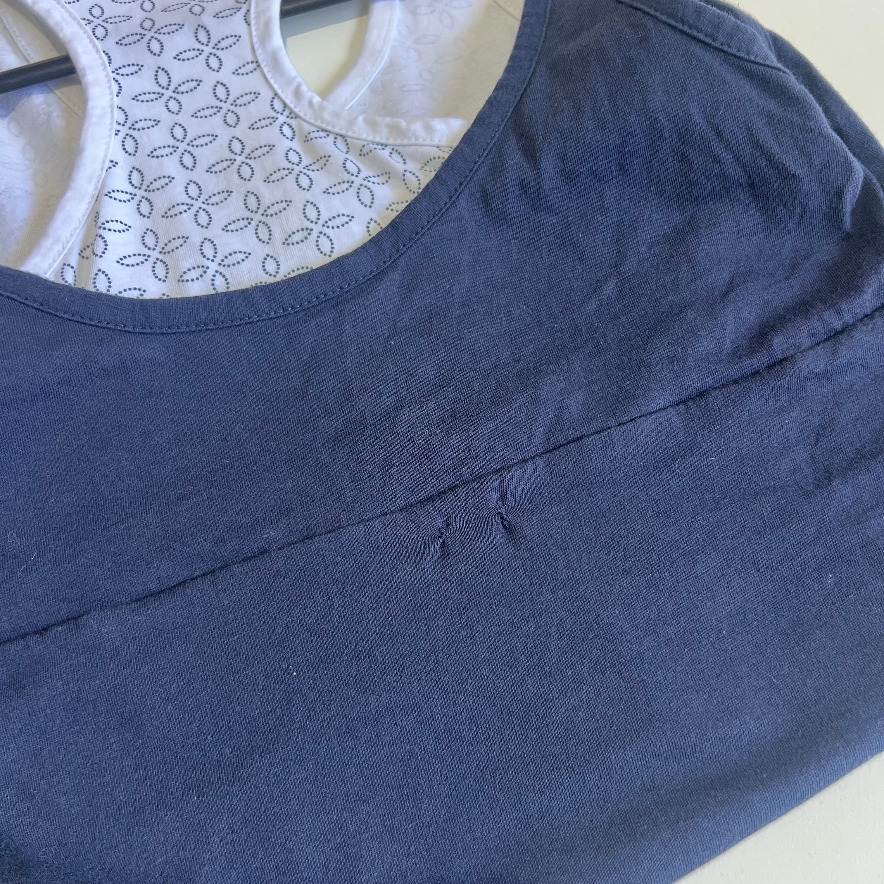 NAVY LAYERED TANK TOP