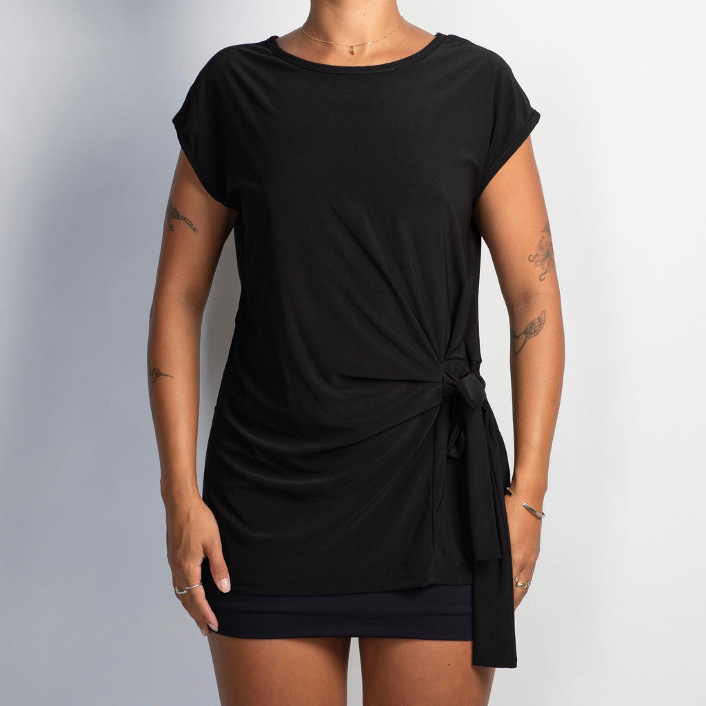BLACK KNOT FRONT SHIRT