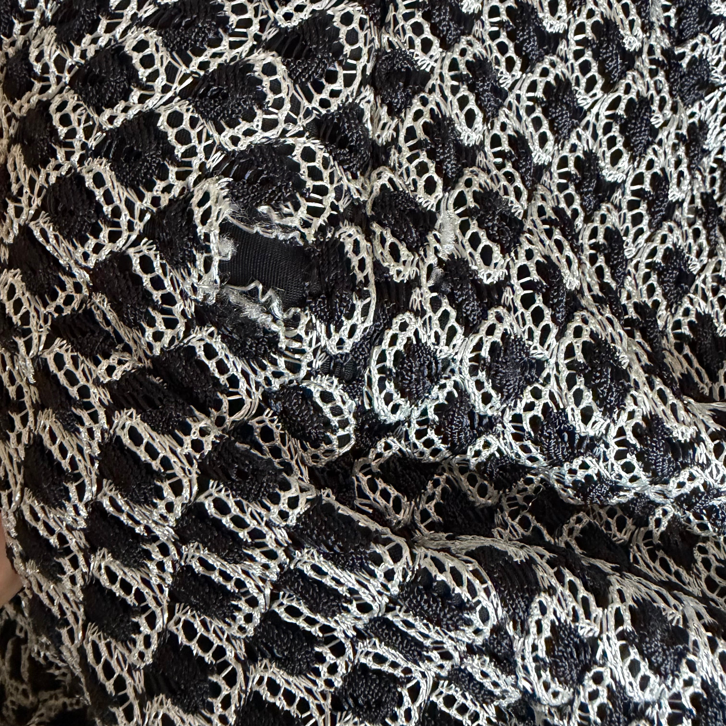 B&W TEXTURED GOWN