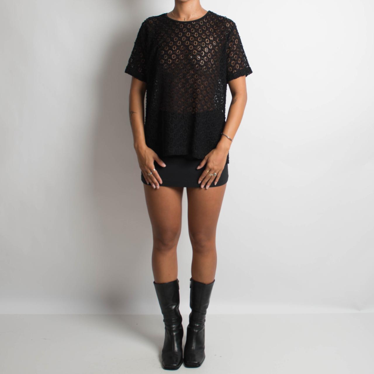 BLACK LACE TSHIRT