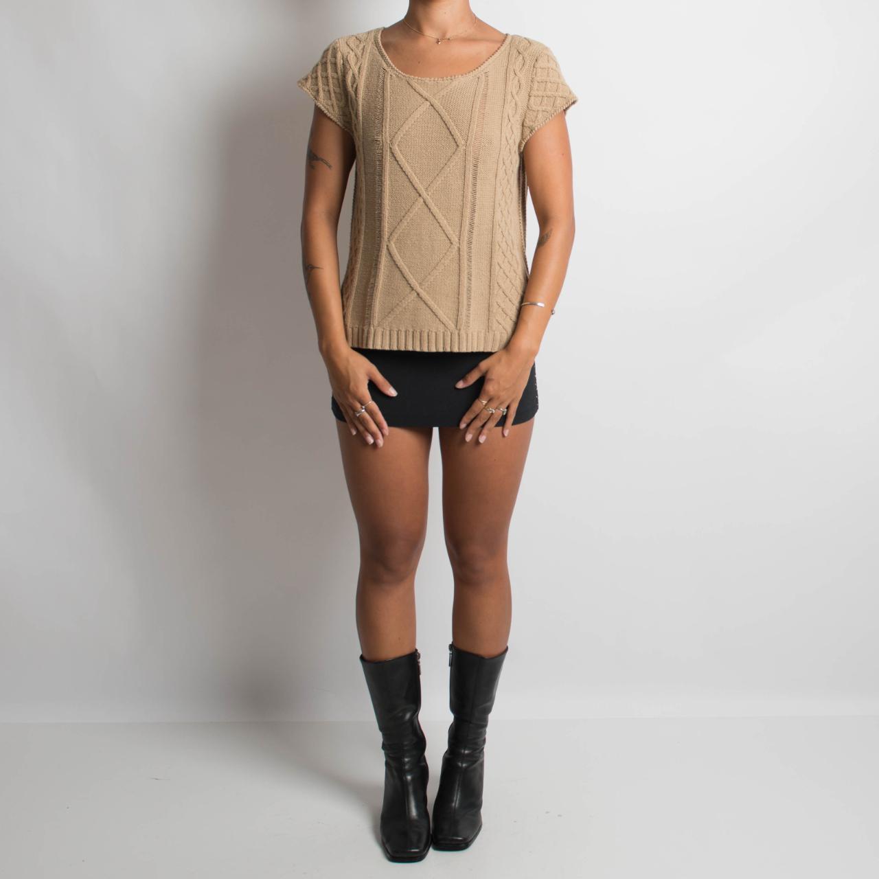 TAN TEXTURED KNIT TOP