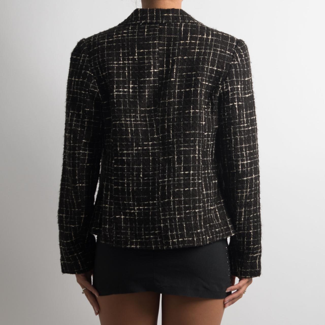 BLACK TEXTURED BLAZER