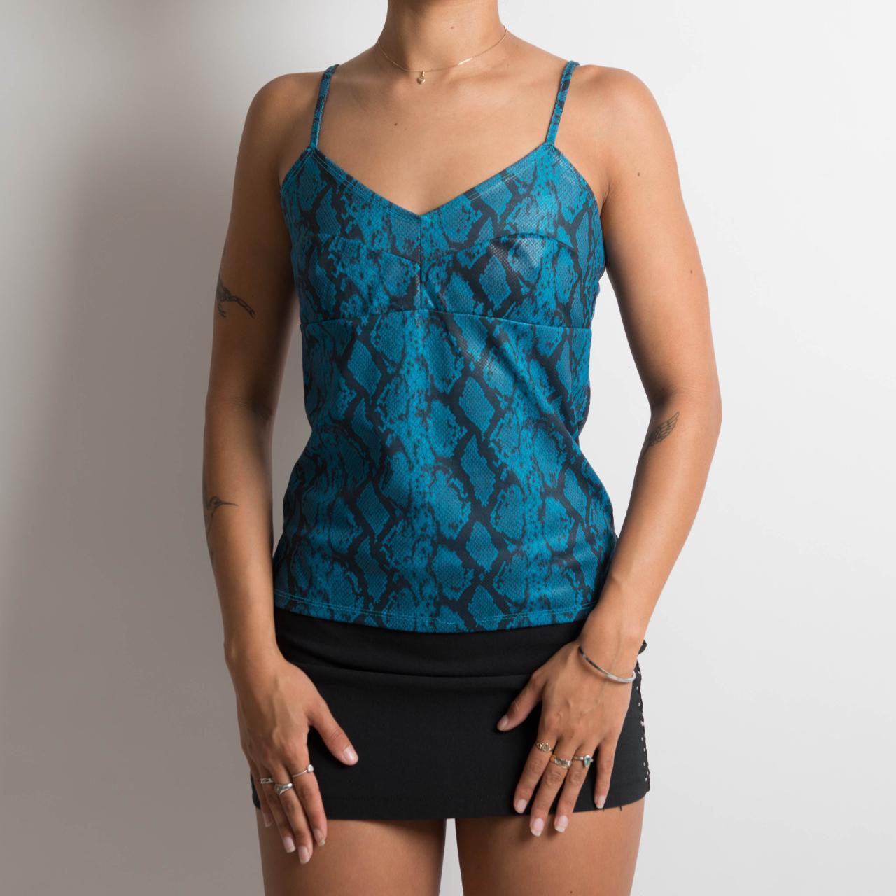 BLUE PATTERNED CAMISOLE