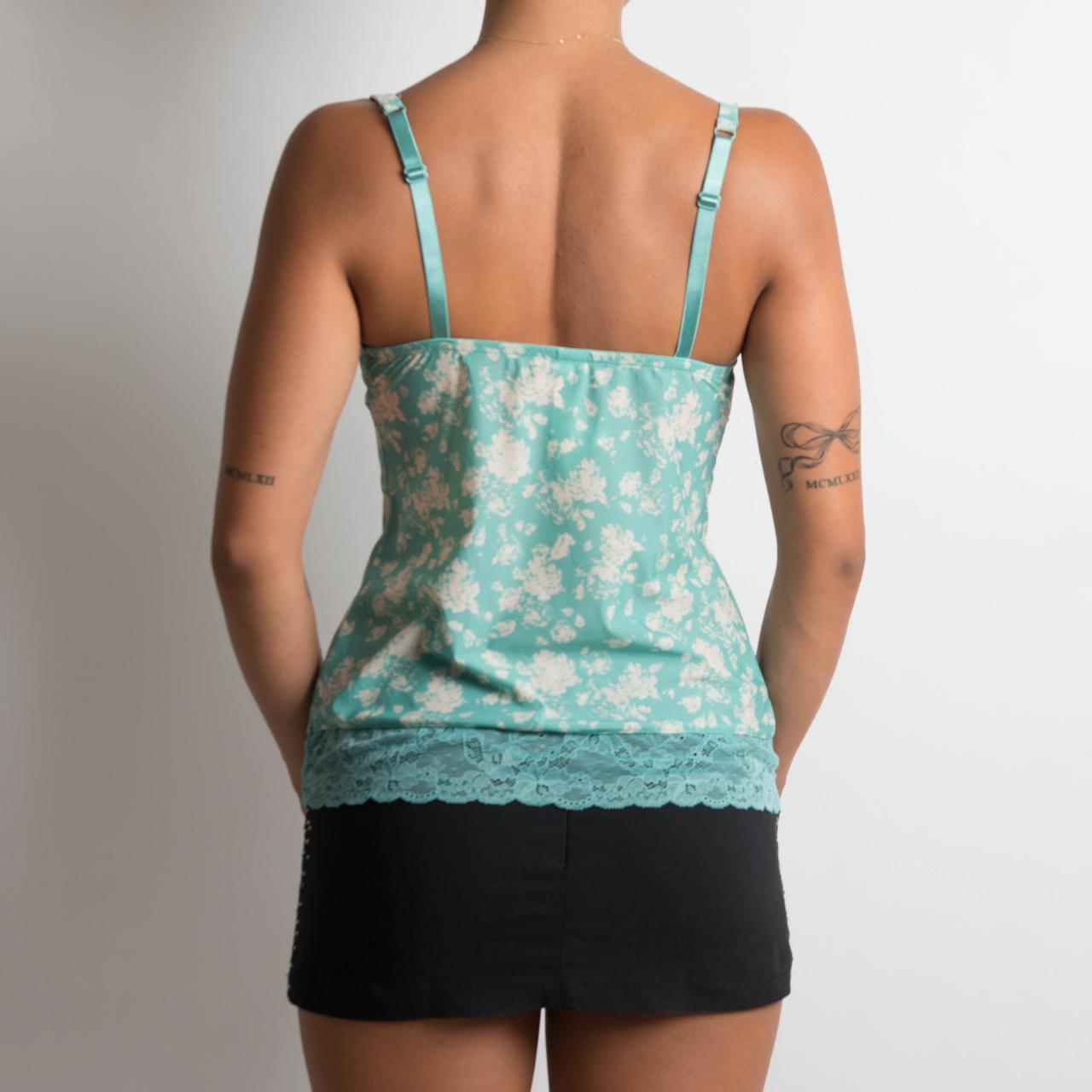 PATTERNED LACE CAMISOLE