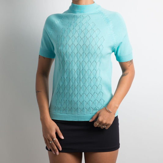 TEXTURED KNIT SHORT SLEEVE