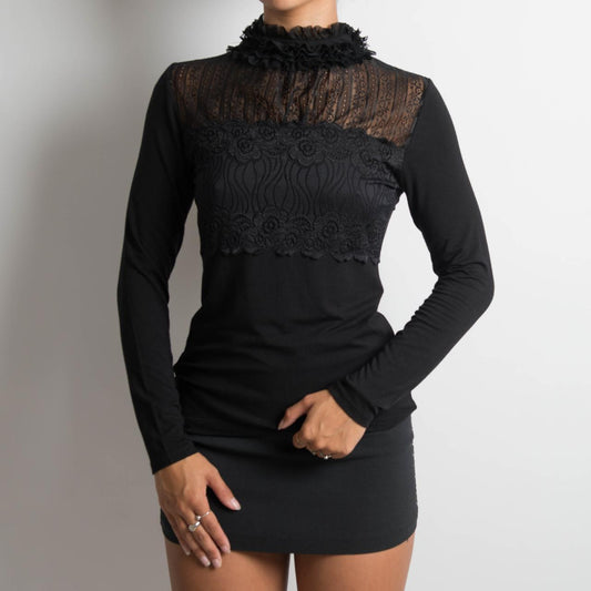 BLACK TEXTURED TOP