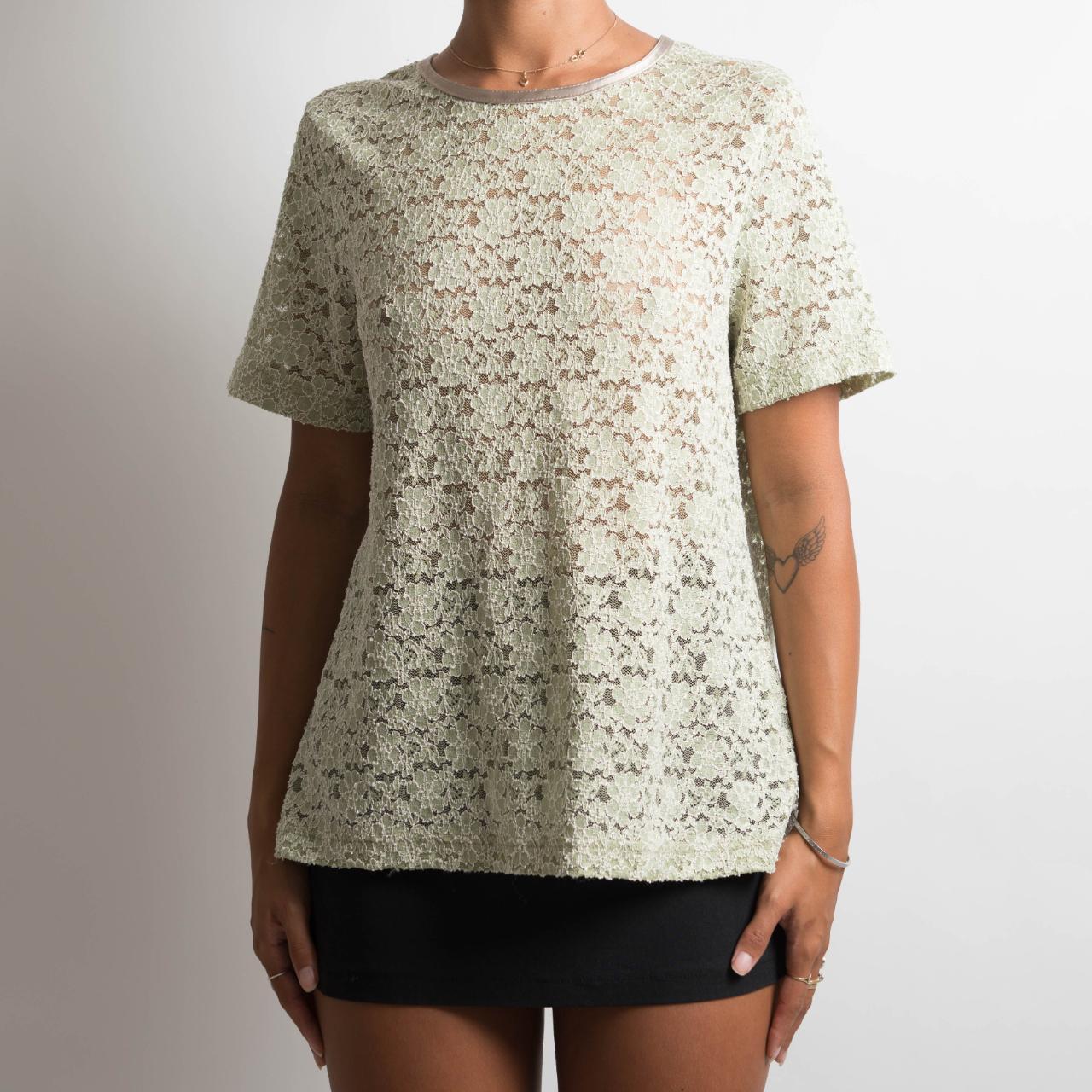 PALE GREEN LACE TSHIRT