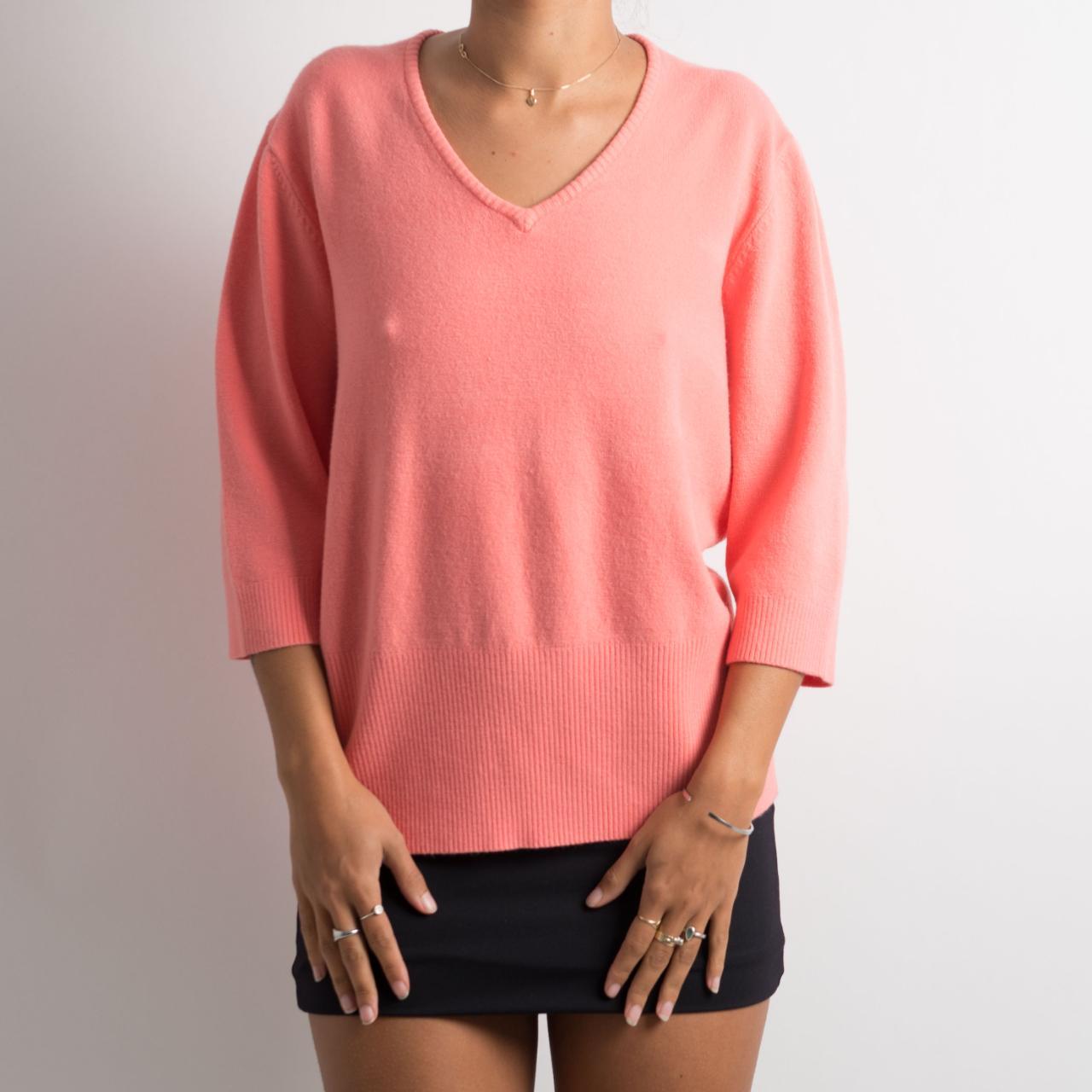 CORAL V NECK KNIT TOP
