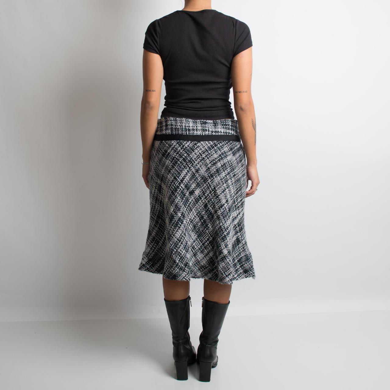 TEXTURED MIDI SKIRT