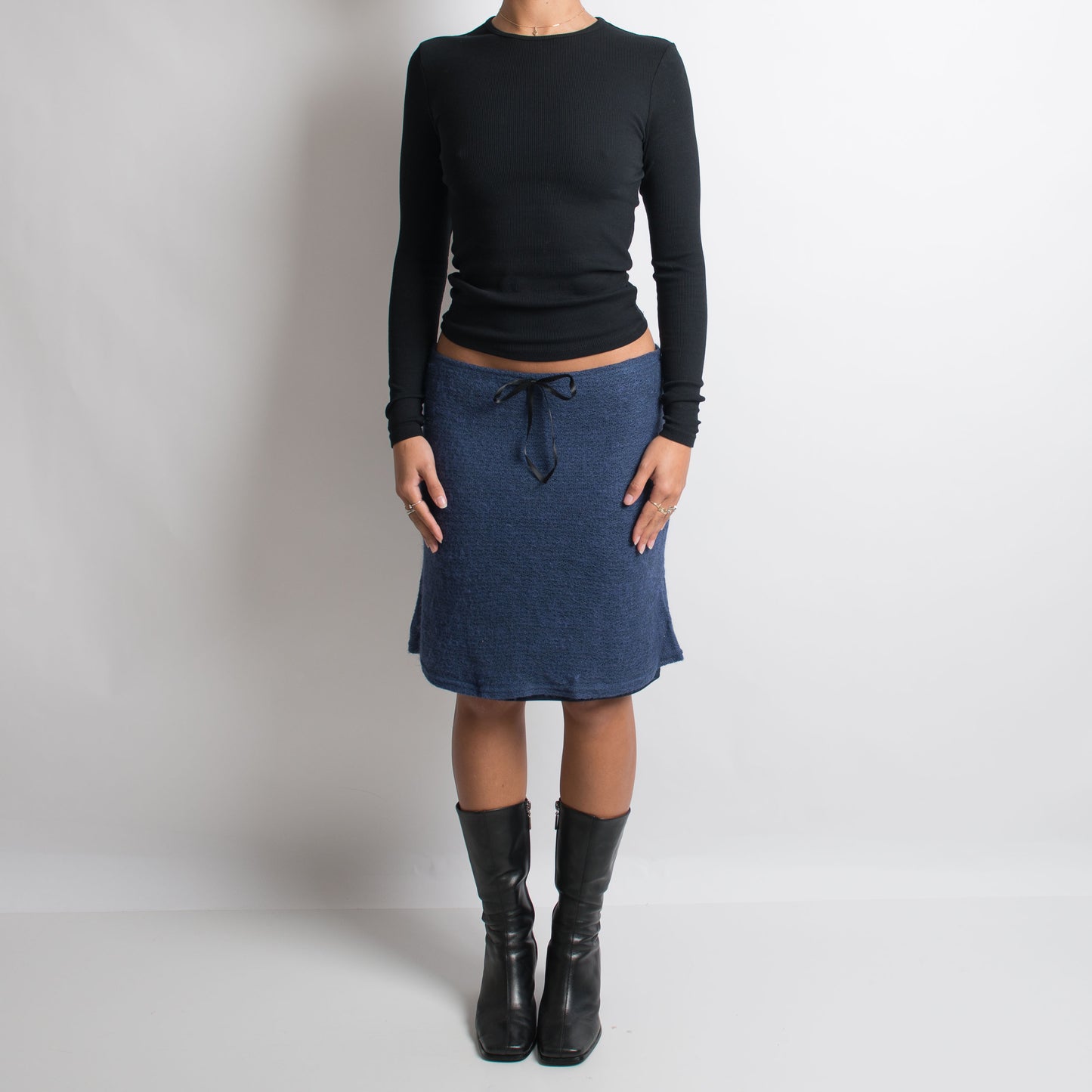 BLUE KNIT SKIRT