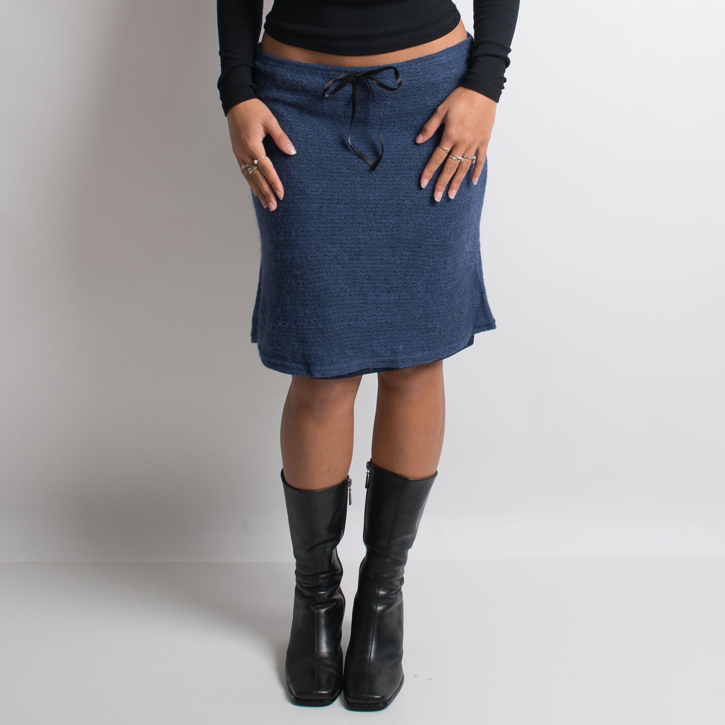 BLUE KNIT SKIRT