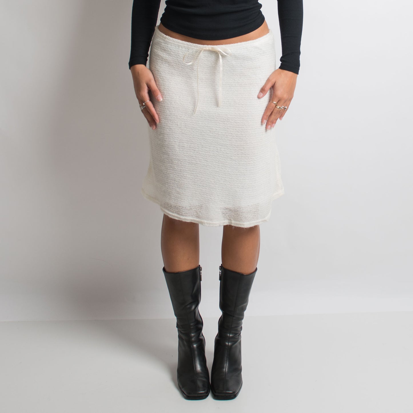 OFF WHITE KNIT SKIRT