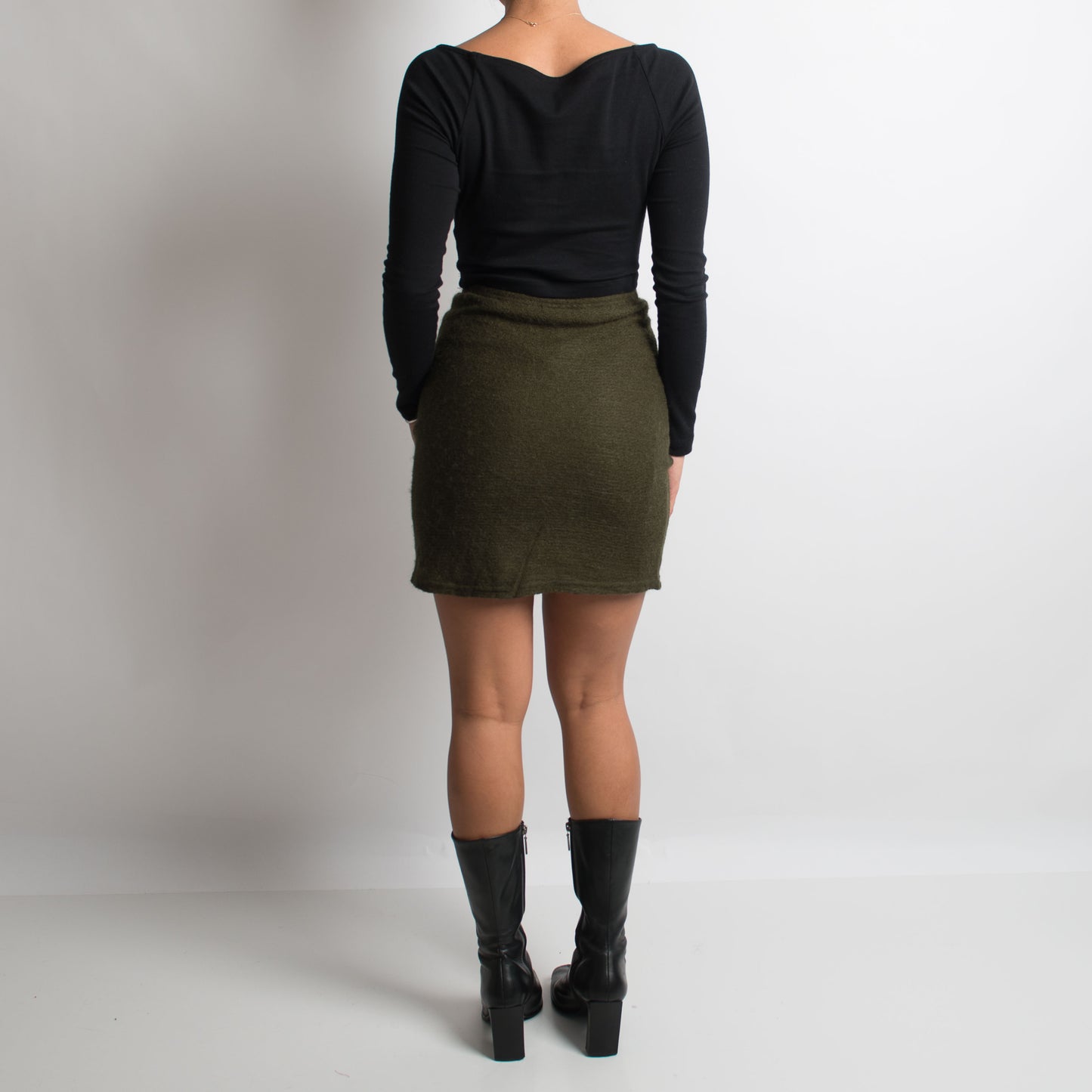 KHAKI KNIT SKIRT