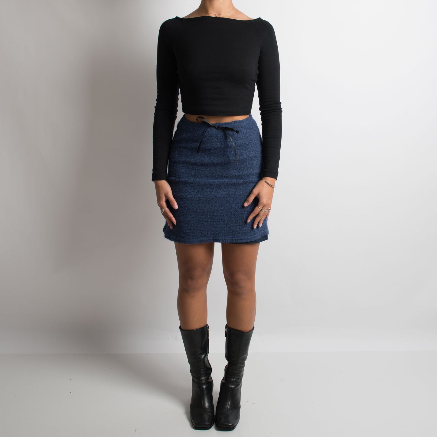 BLUE KNIT SKIRT