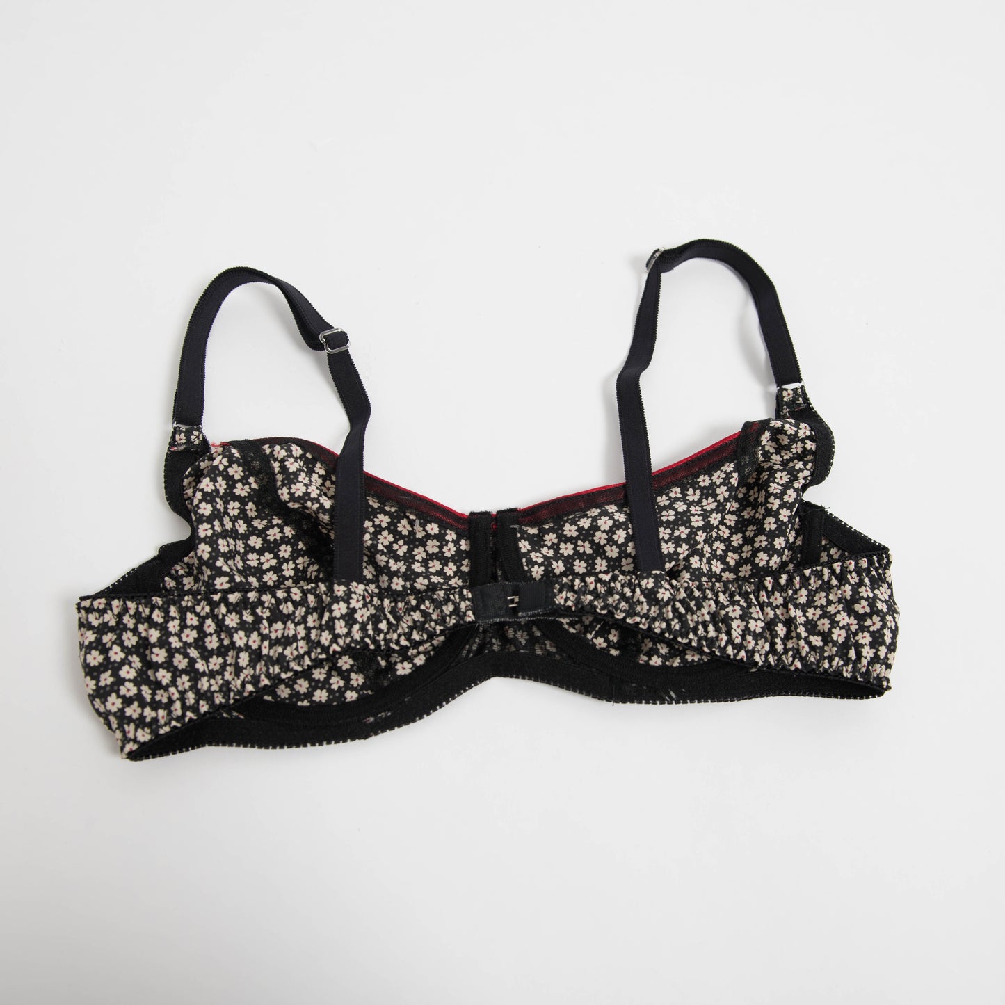 BLACK FLORAL BRA - 36B