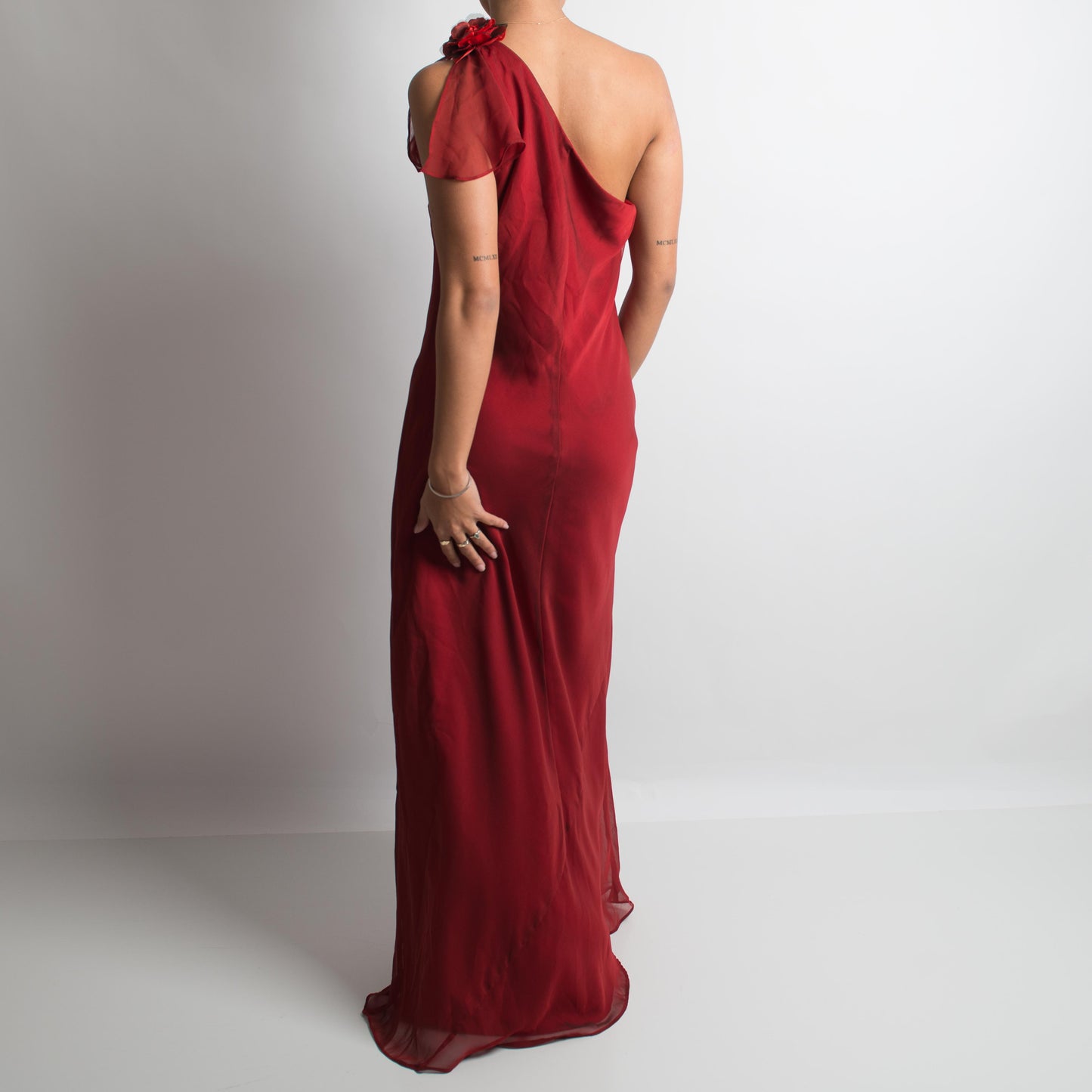 RED ONE SHOULDER GOWN