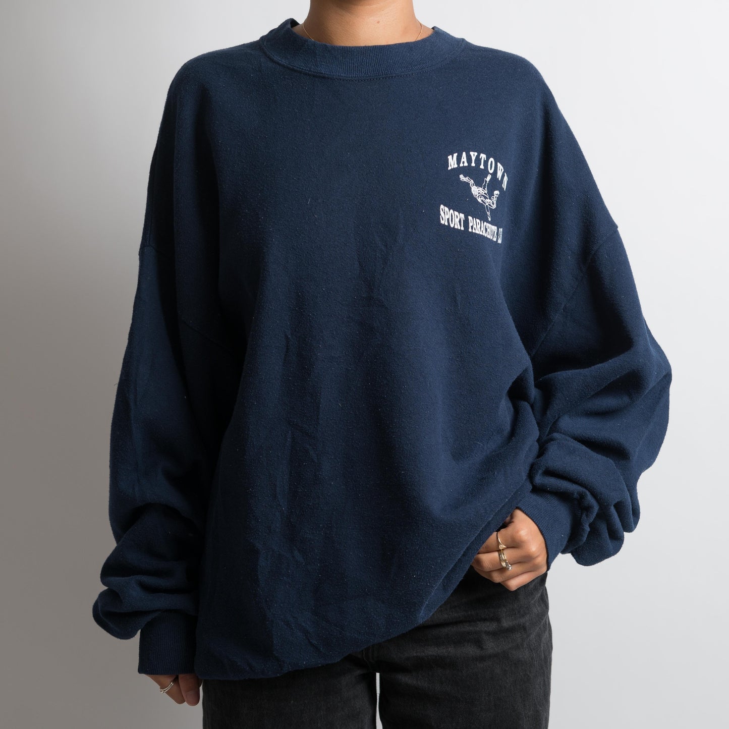 MAYTOWN PARACHUTE CLUB CREWNECK