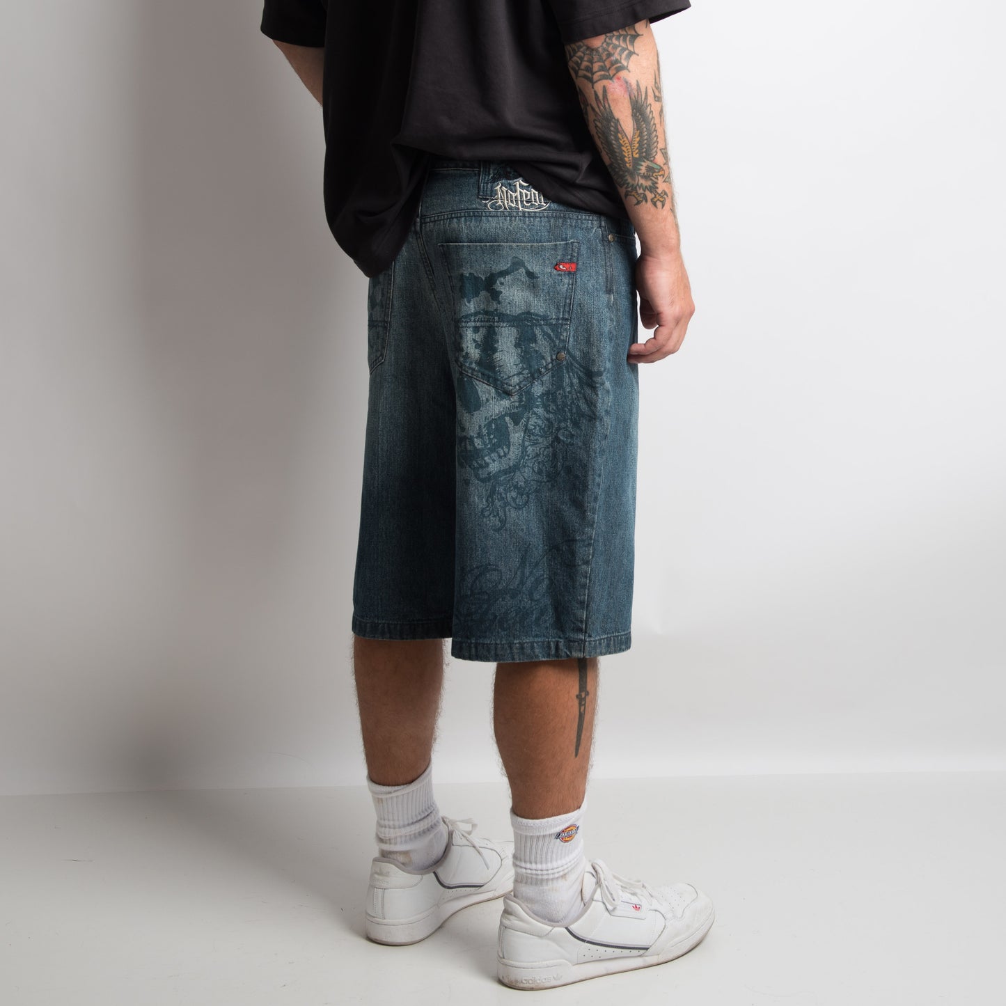 DENIM GRAPHIC JORTS