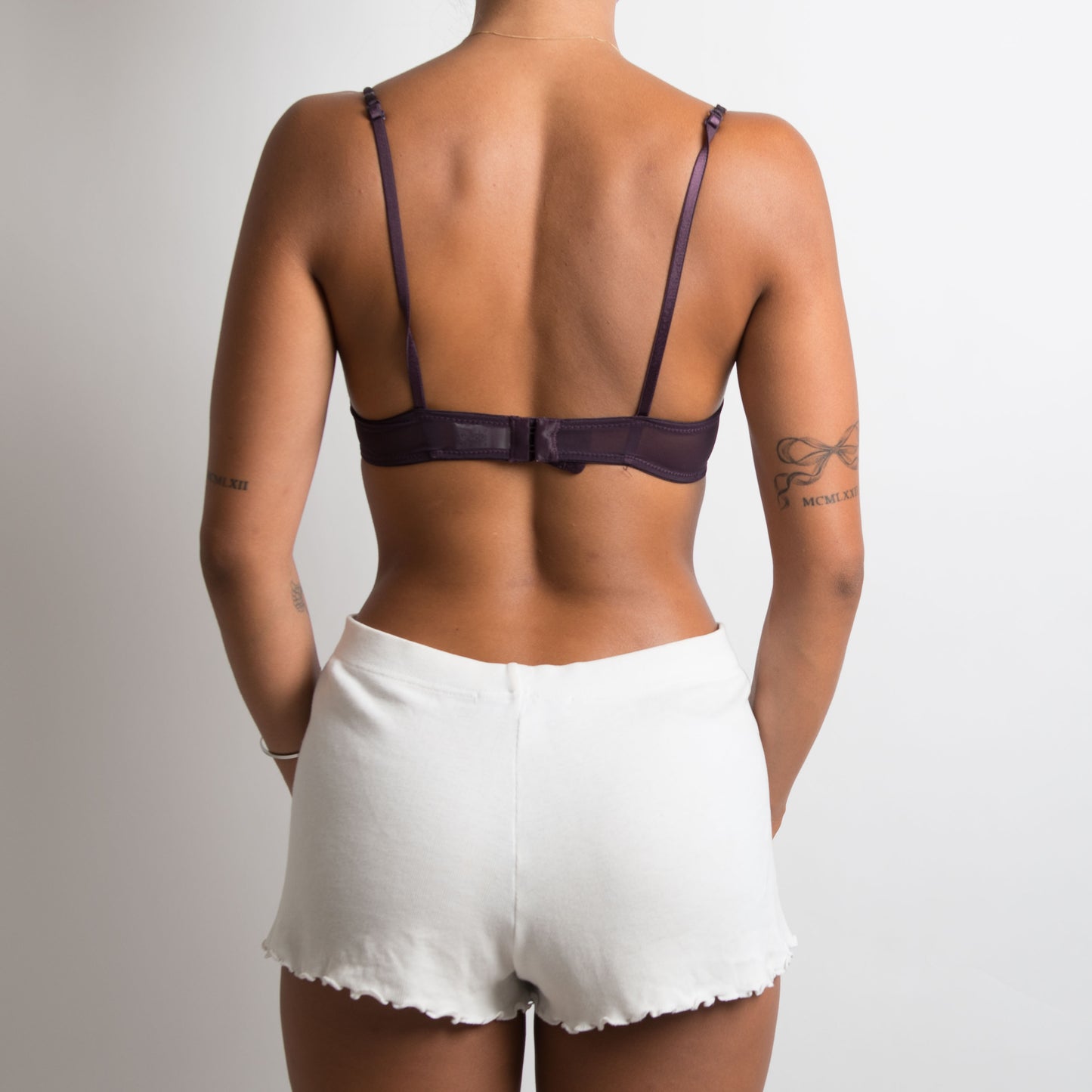 SOUTIEN-GORGE EN DENTELLE VIOLET PROFOND