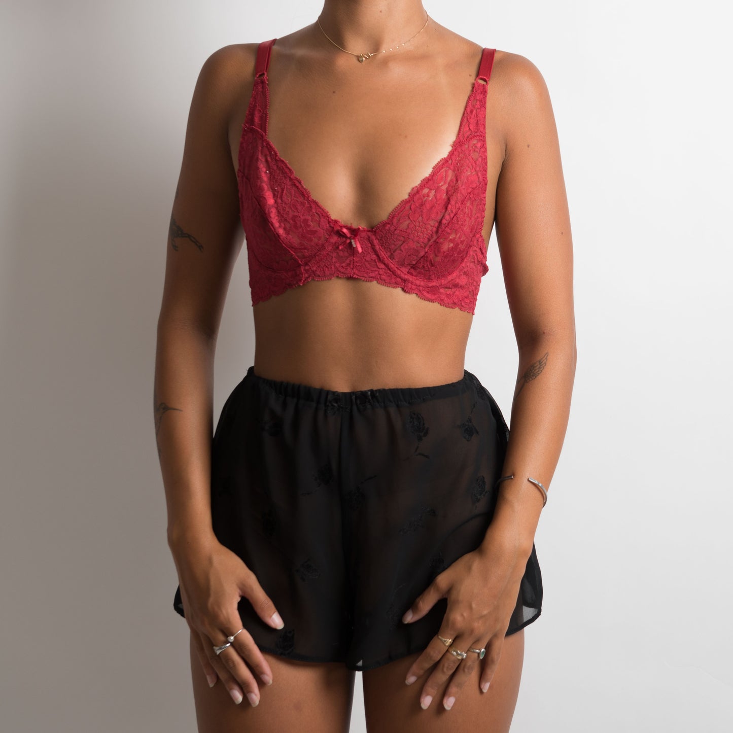 RED LACE BRA