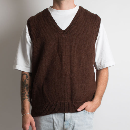 BROWN KNIT VEST